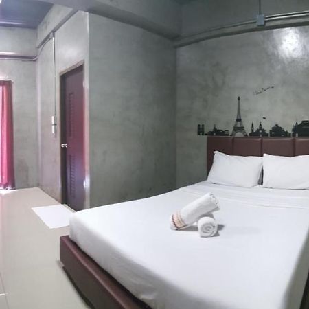 Lop Buri Kp プレイスアパートホテル エクステリア 写真
